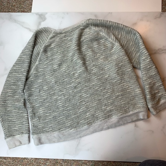 American Eagle Gray White Sweater Gold Shimmer - Picture 4 of 4